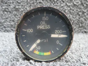 S208-6 Gates LearJet Dual Oil Pressure Indicator (Foggy Glass)